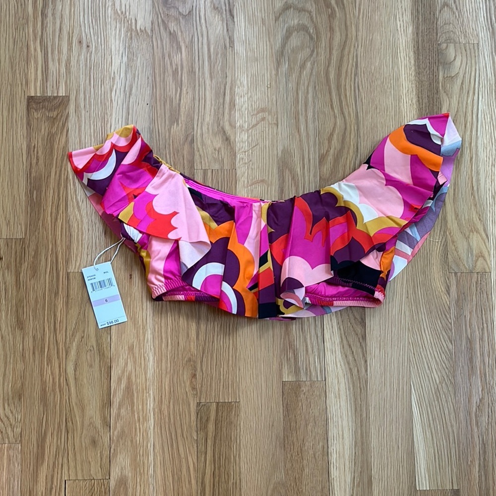 NWT Trina Turk Fan Faire Off The Shoulder Ruffle Bandeau Swim Top sz 6 - Picture 8 of 8
